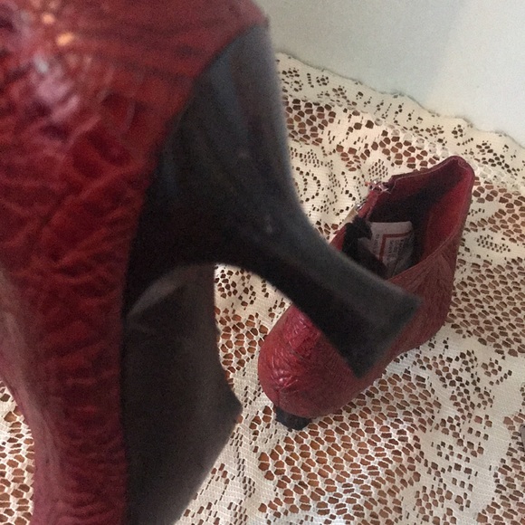 Da Firenze red leather 2” heeled boots size 39 - Picture 9 of 11